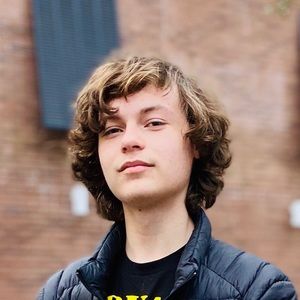 Meet your Posher, Nicholas